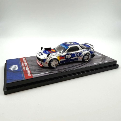 INNO64 Mazda RX-7 FD3S “Madbul Gen 7.3” #23 Mad Mike 1:64 przód