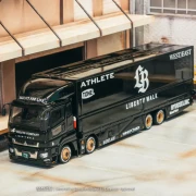 Tarmac Works Liberty Walk Mitsubishi Fuso Super Great LB-TRUCKS Black 1:64 diorama