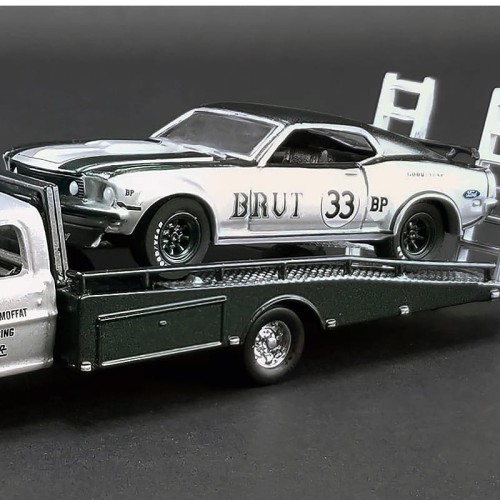 ACME Allan Moffat racing trans am mustang #33 on a ford f-350 1969 - 1:64 przód