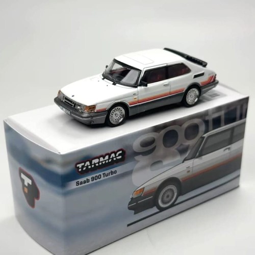 Tarmac Works Saab 900 Turbo White 1:64 przód