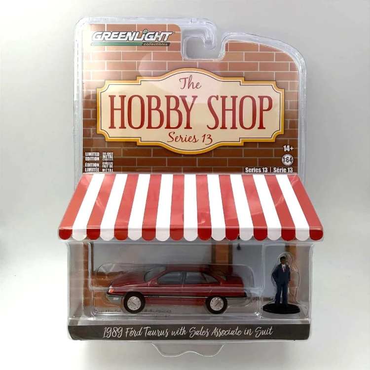 Greenlight Ford 1989 Taurus With Sales Associate in Suit 1:64 przód