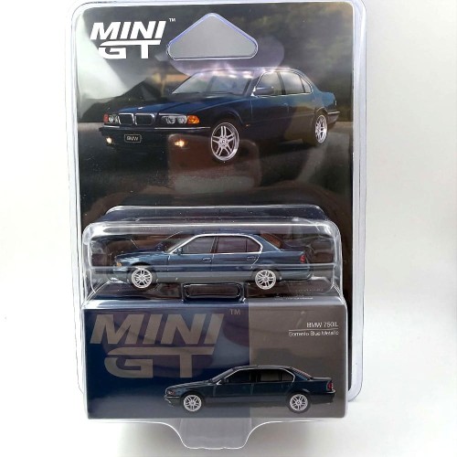 Mini GT BMW (E38) 750IL - Sorrento Blue Metallic 1:64 przód