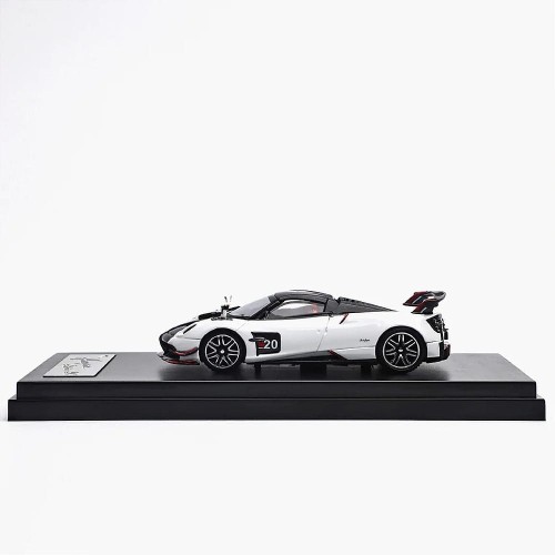 Lcd Model Pagani Huayra Roadster Bc #20 1:64 bok