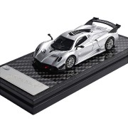 LCD Model PAGANI HUAYRA R SILVER 1:64 przód