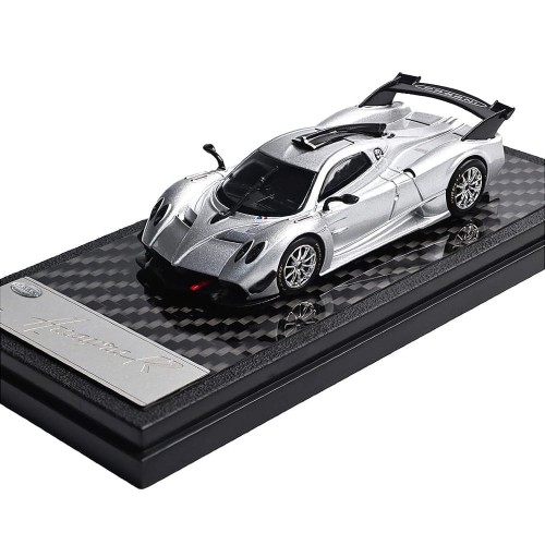 LCD Model PAGANI HUAYRA R SILVER 1:64 przód