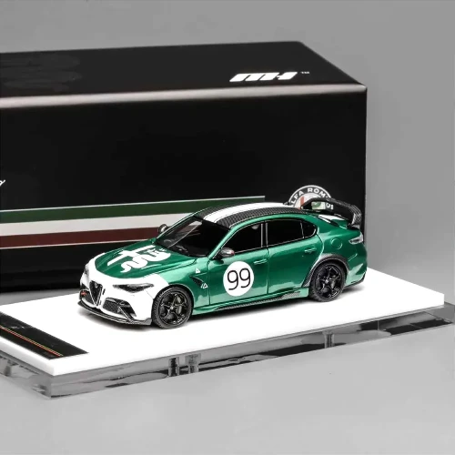 Motorhelix Alfa Romeo Giulia GTAm Montreal green/ Livery resin MH64009GT 1:64 przód