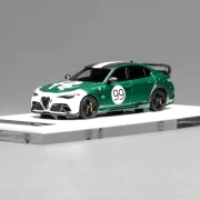 Motorhelix Alfa Romeo Giulia GTAm Montreal green/ Livery resin MH64009GT 1:64 przód detal