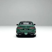 Mini GT BMW M5 Isle of Man Green Metallic - 1:64 tył