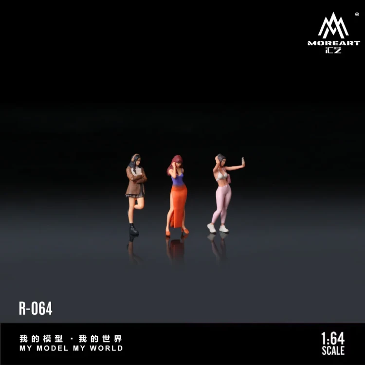 MoreArt Figurki Beautiful and Charming Doll Set. 1:64 detal 2