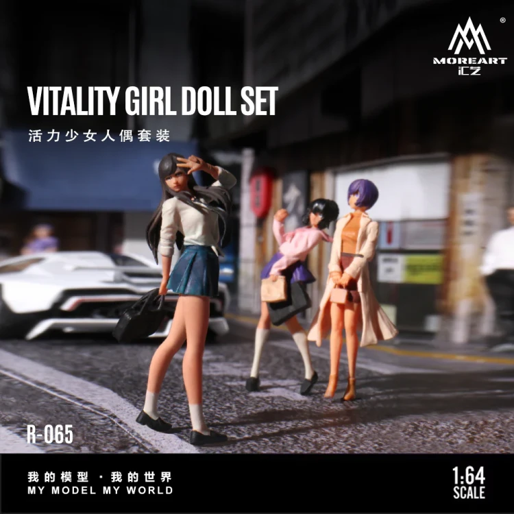 MoreArt Figurki Vitality girl doll set 1:64 bok