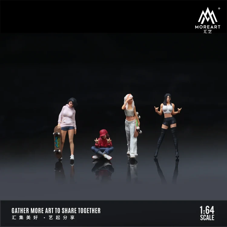 MoreArt Figurki Street Trendy Doll Set 1:64 bok