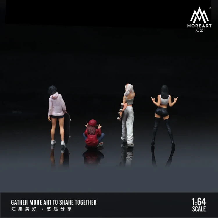 MoreArt Figurki Street Trendy Doll Set 1:64 tył