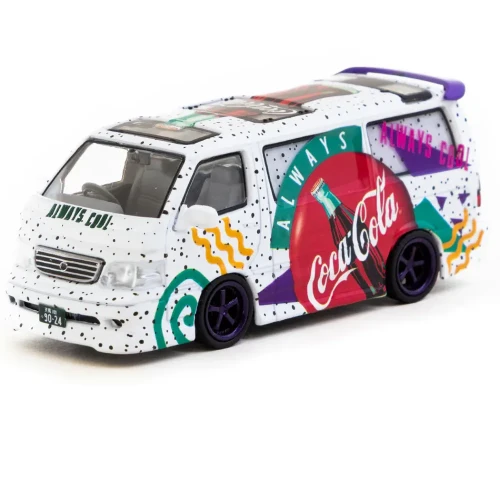Tarmac Works Toyota Hiace Wagon Custom Coca-Cola Delivery Van 1:64 przód
