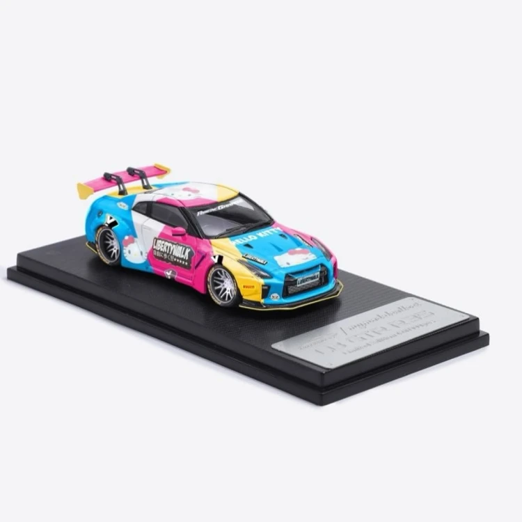 My Model Collect Nissan GT-R R35 Liberty Walk Hello Kitty 1:64 przód