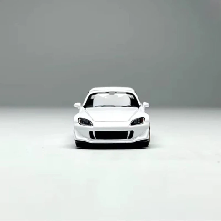Motorhelix Honda S2000 Type S Platinum white pearl magnetic Kit 1:64 przód