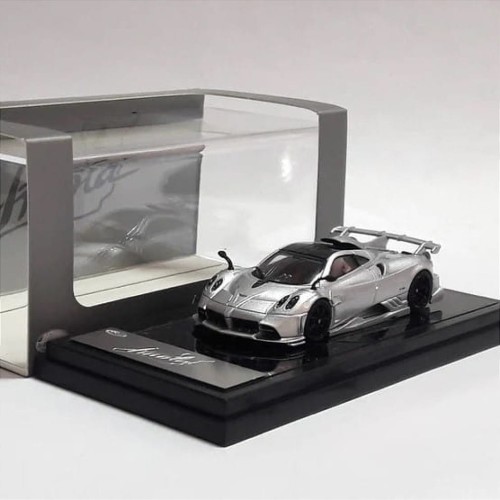 LCD Models Pagani Imola Coupe Silver 1:64 box 1