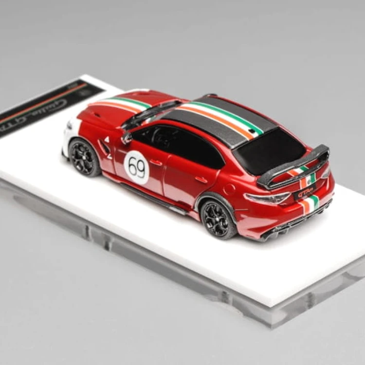 Motorhelix Alfa Romeo Giulia GTAm Rosso GTA red #69 resin MH64009RI 1:64 góra