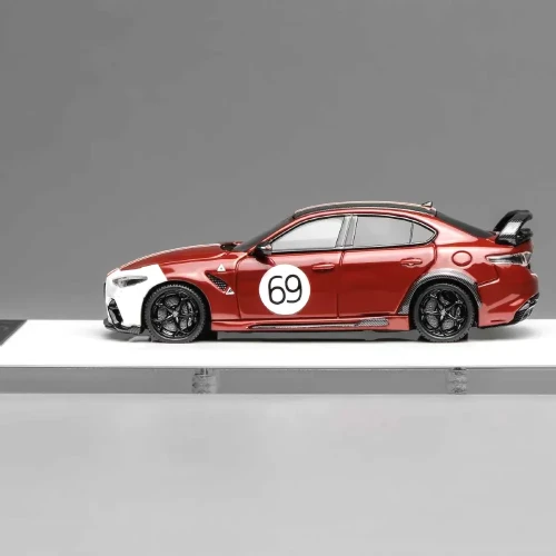 Motorhelix Alfa Romeo Giulia GTAm Rosso GTA red #69 resin MH64009RI 1:64 bok