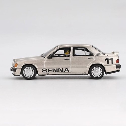 MINI GT Mercedes-Benz 190 E 2.3-16 #11 Ayrton Senna 1984 Nürburgring Race of Champions w/ Figure 1:64 bok