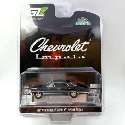Greenlight 1967 Chevrolet Impala Sport Sedan 1:64 przód