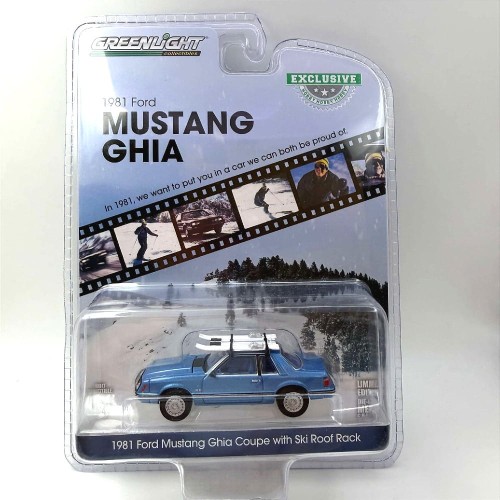 Greenlight 1981 Ford Mustang Ghia Coupe with Ski Roof Rack 1:64 przód