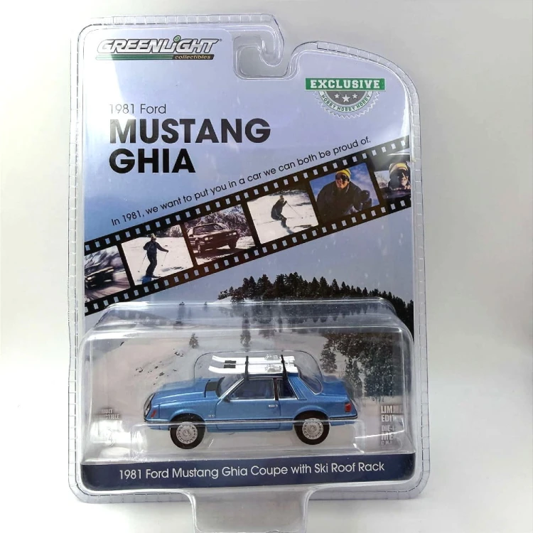 Greenlight 1981 Ford Mustang Ghia Coupe with Ski Roof Rack 1:64 przód