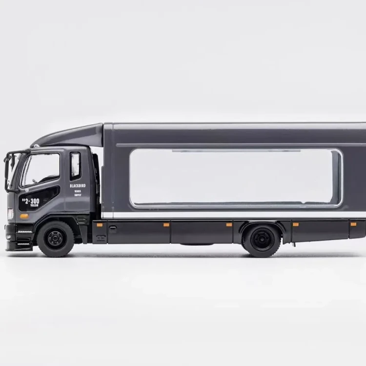 GCD 2017 Mitsubishi Fuso Fighter “BLACK BIRD” Hauler Truck 1:64 bok