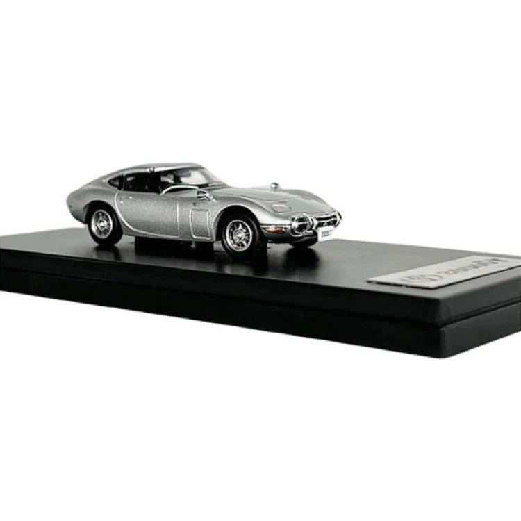 LCD Models Toyota 2000 GT Silver 1:64 przód detal