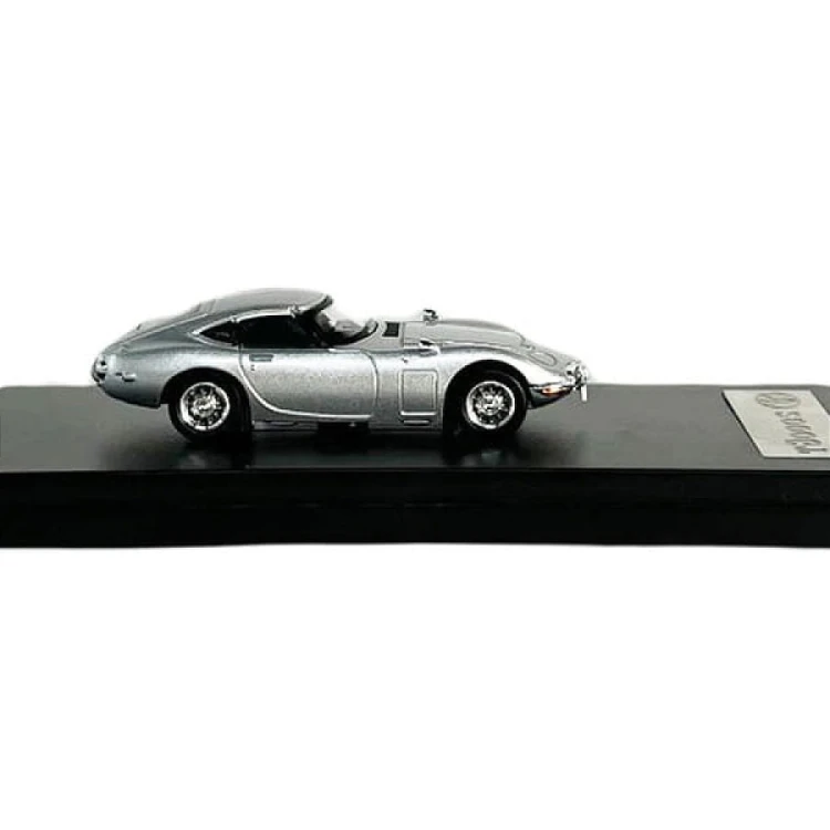 LCD Models Toyota 2000 GT Silver 1:64 bok