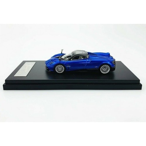 LCD Models Pagani Huayra Roadster 2018 Blue 1:64 bok