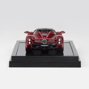 LCD Model Pagani Utopia Red 1:64 tył