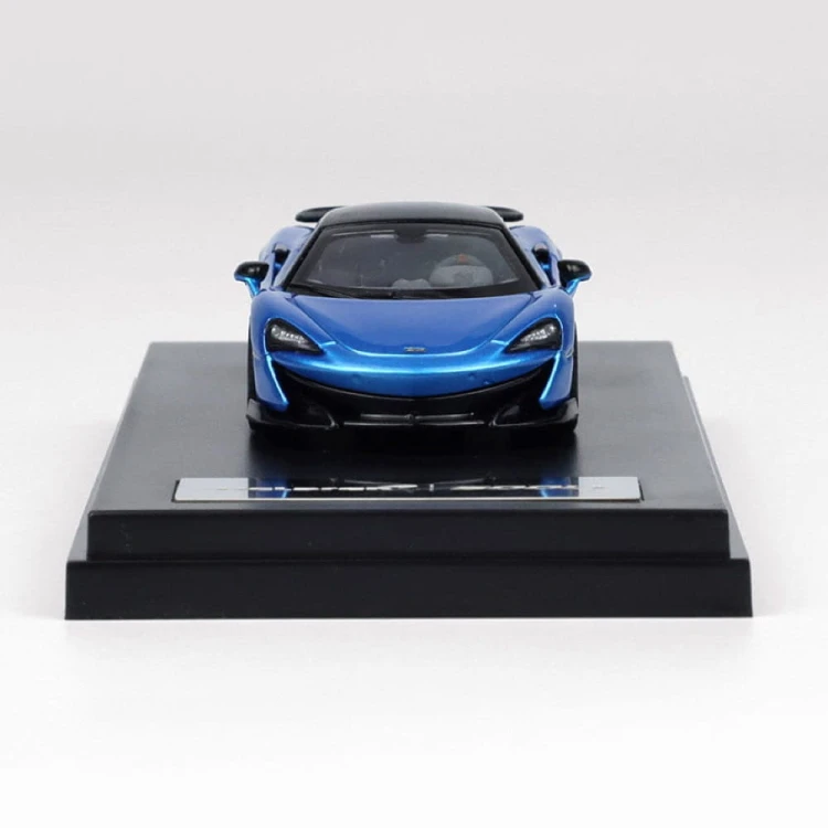 LCD Models Mclaren 600LT ICE BLUE 1:64 przód detal