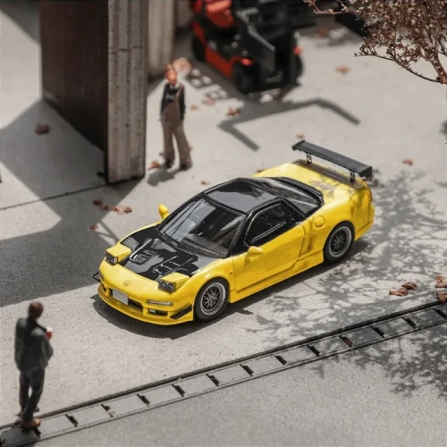 FUJI Honda NSX Mk1 NA1 Advance Yellow 1:64 przód