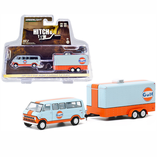 Greenlight 1972 Ford Club Wagon Van with Enclosed Car Trailer Light Blue and Orange Gulf Oil Hitch &amp; Tow 1:64 przód