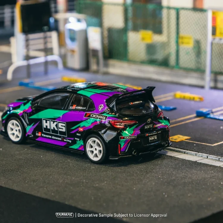 Tarmac Works Toyota GR Corolla HKS 1:64 tył