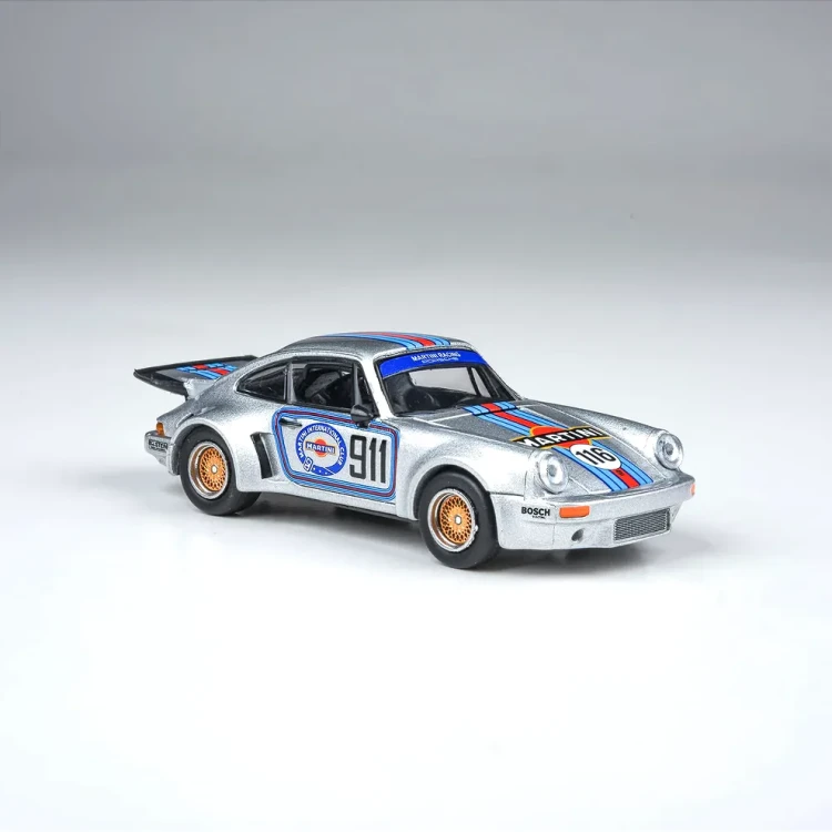 PARA64 Porsche 911 Carrera RSR 3.0 1975 Martini 1:64 przód