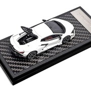 LCD Models Lamborghini REVUELTO WHITE 1:64 góra