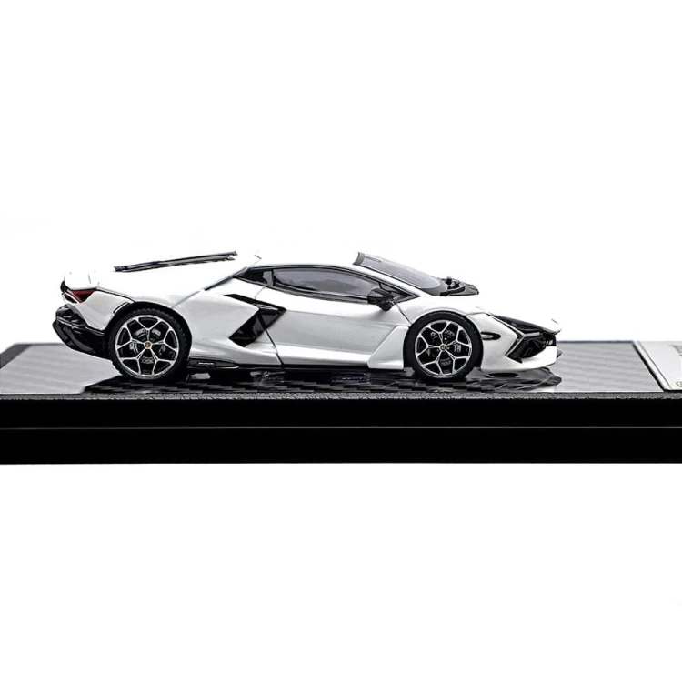LCD Models Lamborghini REVUELTO WHITE 1:64 bok