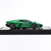 LCD Models Lamborghini REVUELTO GREEN 1:64 bok