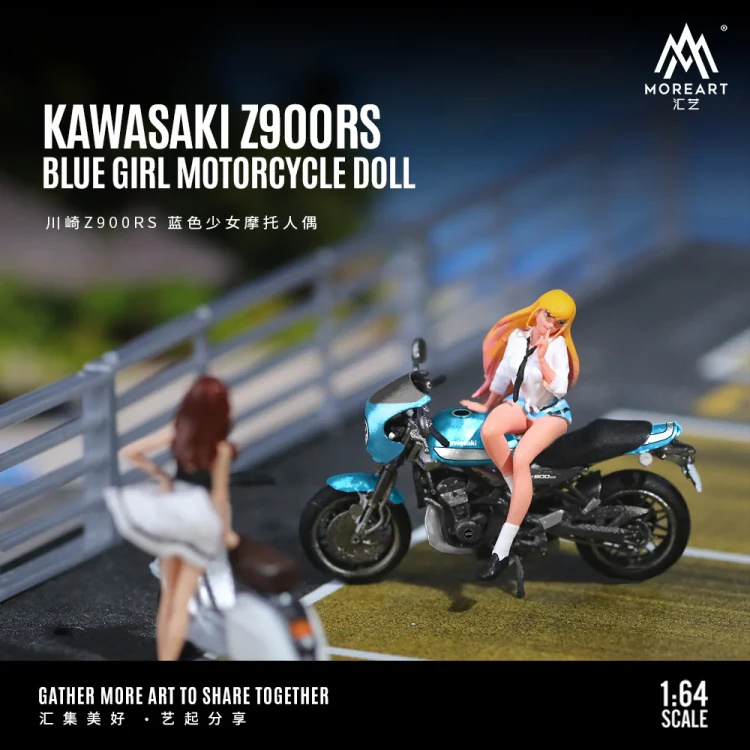 MoreArt KAWASAKI Z900RS BLUE GIRL MOTORCYCLE DOLL 1:64 bok detal