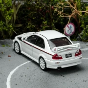 Motorhelix Mitsubishi Lancer Evolution VI GSR T.M.E Scotia White 1:64 tył