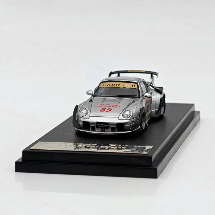 Street Weapon RWB 993 Zamac low tail grey 1:64 przód