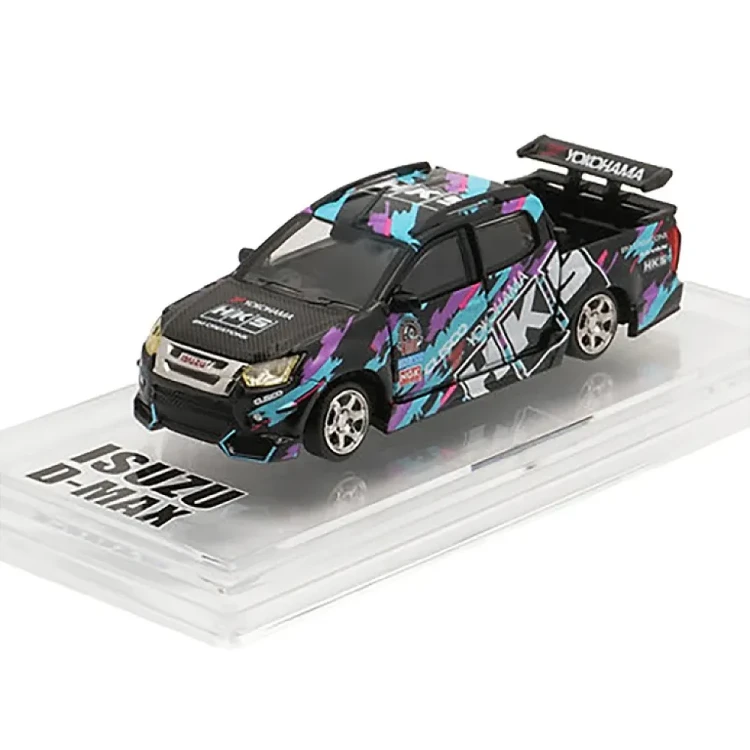 BM Creations 2018 Isuzu D-Max Low Rider HKS 1:64 przód