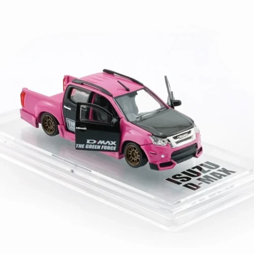BM Creations 2018 Isuzu D-Max Low Rider 1:64 przód