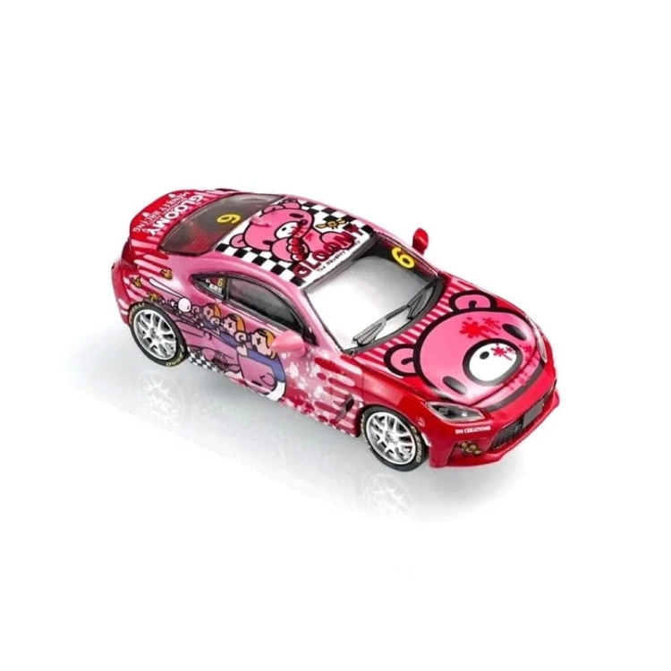 BM Creations Toyota GR86 x Gloomy Bear Macau Grand Prix 2025 #6 Loo Long Yin Limited Edition 1:64 góra