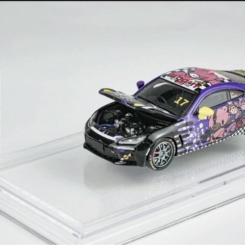 BM Creations Toyota GR86 x Gloomy Bear Macau Grand Prix 2025 #17 Thomas Chak Limited Edition 1:64 przód