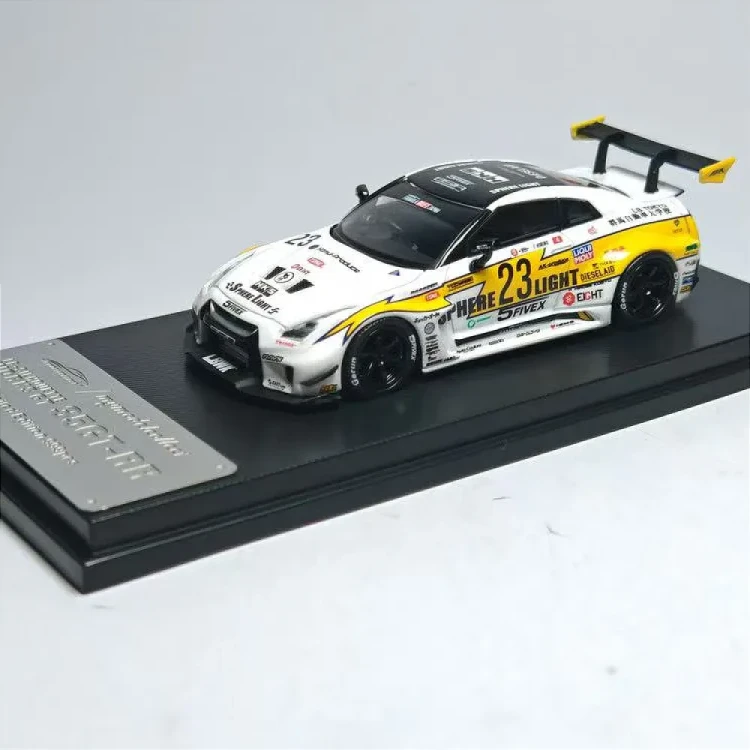 My Model Collect LBWK Nissan GTR GT R35 White Flash Livery 1:64 przód