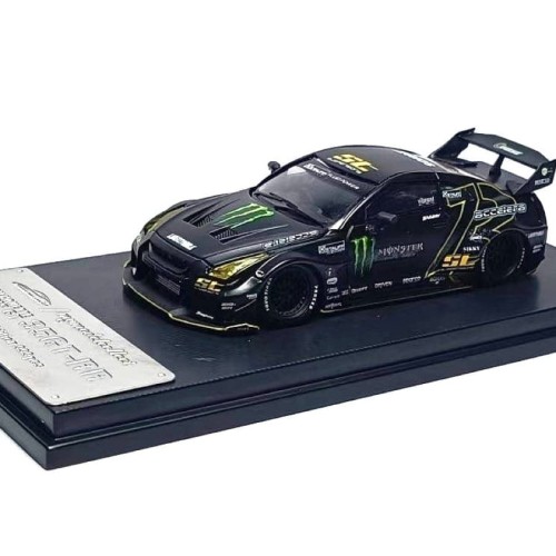 My Model Collect LBWK Nissan GT-R R35 Silhouette Works Black Monster Livery 1:64 przód