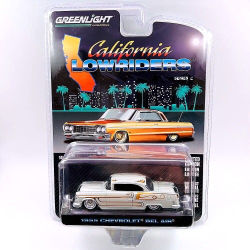 greenlight-1955-chevrolet-bel-air-lowriders-1-64-front.jpg