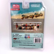 american-diorama-figurki-pin-up-girls-1-64-back.jpg